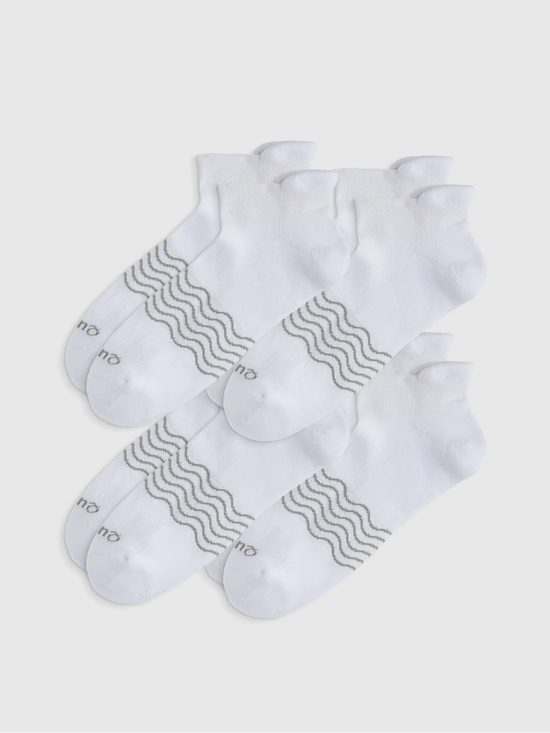 Quince Accessories - NWT QUINCE 4 Pack Everyday Cotton Solid Ankle Socks White 8218
